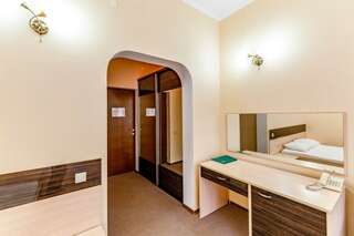 Гостиница Ива Дивноморское Первой категории с двуспальной кроватью-8