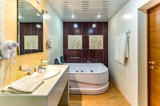 Гостиница Ива Дивноморское Люкс-10