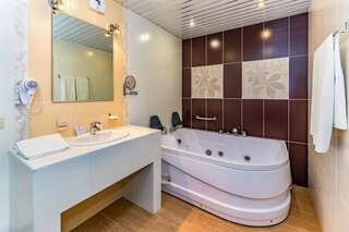 Гостиница Ива Дивноморское Люкс-9